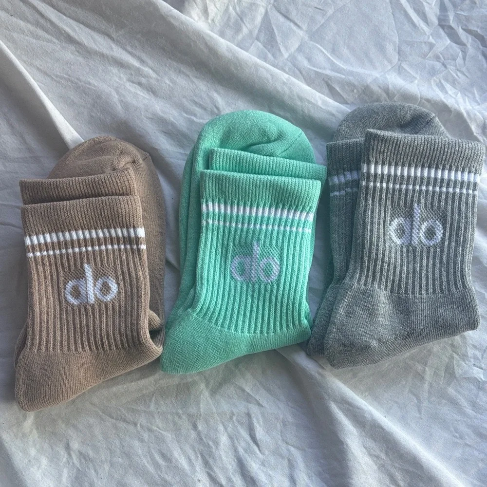 Alo yoga unisex throwback half crew socks 3 pack - Picture 1 of 1